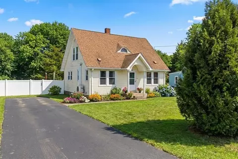 34 Diamond Hill Rd, Bradford, RI 02808