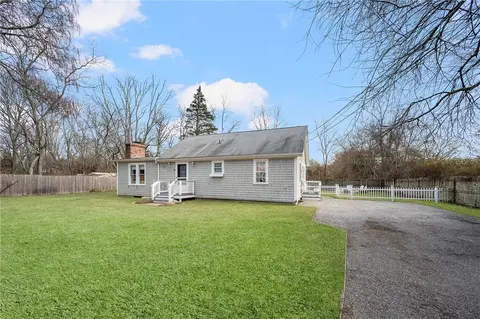 50 Mill Pond Rd, North Kingstown, RI 02852