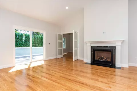 Living - 19 Hampton Rd #69, Coventry, RI 02816 photo 4 of 6