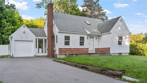 2 Reservoir Ave, Johnston, RI 02919