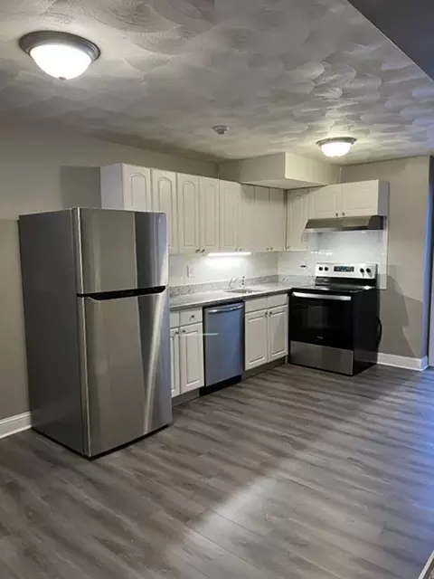 1190 Charles St #14, North Providence, RI 02904