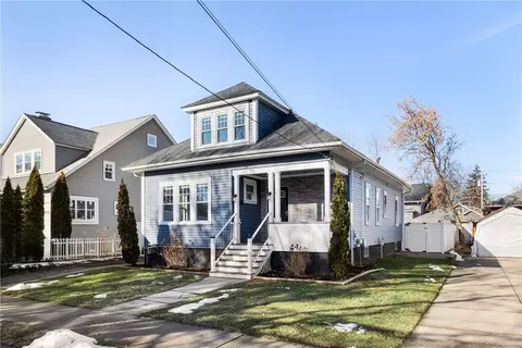 73 Moorland Ave, Cranston, RI 02905