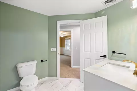 Bath - 143 Morse Ave, Warwick, RI 02886 photo 3 of 5