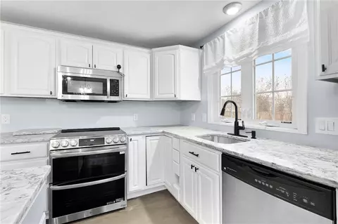 Kitchen - 143 Morse Ave, Warwick, RI 02886 photo 4 of 5