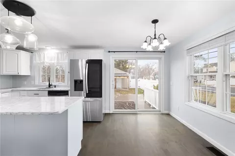 143 Morse Ave, Warwick, RI 02886