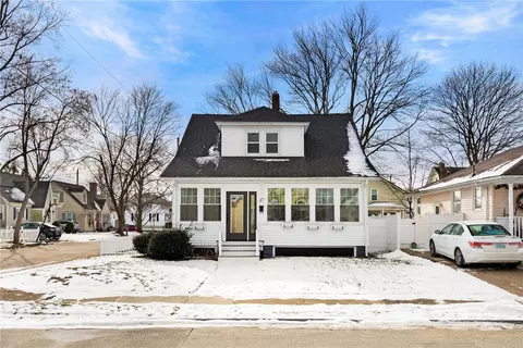 47 Holburn Ave, Cranston, RI 02910