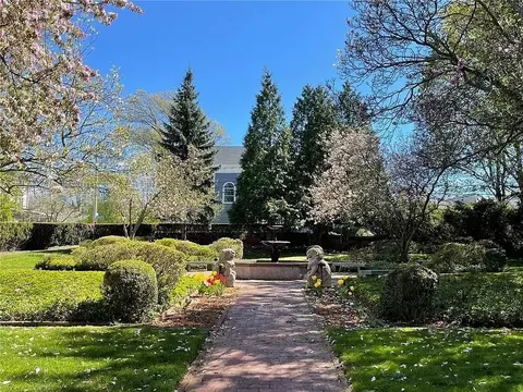 136 Prospect St, Providence, RI 02906
