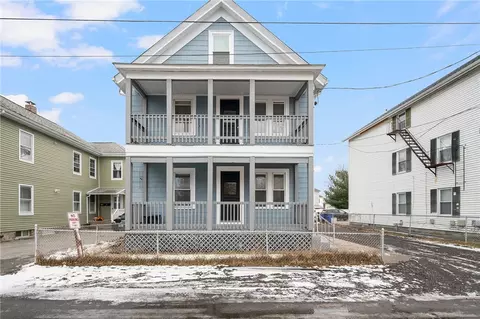 5 Borden St, Pawtucket, RI 02861