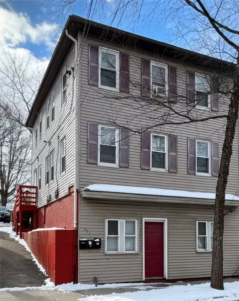 876 Douglas Ave, Providence, RI 02908