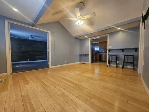 229 Louise St, Woonsocket, RI 02895 photo 3