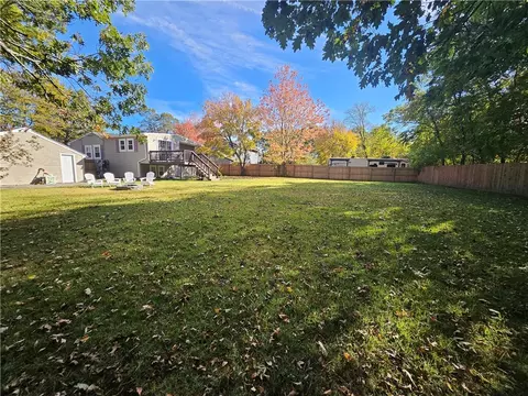 229 Louise St, Woonsocket, RI 02895 photo 27