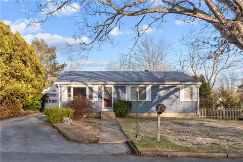 159 Old County Rd, Smithfield, RI 02917