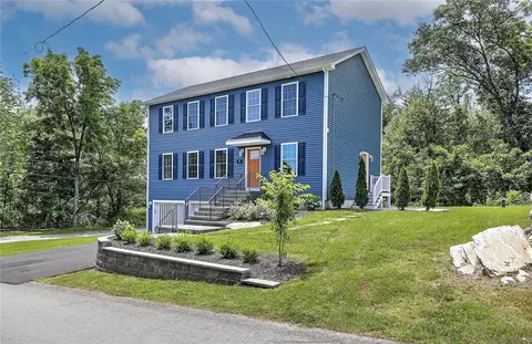 29 Graves Ave, North Smithfield, RI 02896