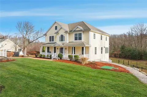 100 Hanton Rd, North Smithfield, RI 02896