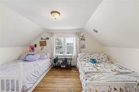 Bedroom - 11 Gladding St, Bristol, RI 02809 photo 6 of 6