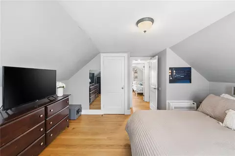 Bedroom - 11 Gladding St, Bristol, RI 02809 photo 4 of 6