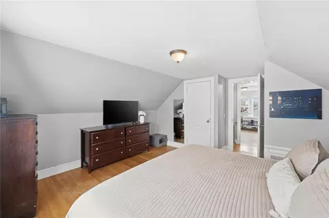 Bedroom - 11 Gladding St, Bristol, RI 02809 photo 5 of 6