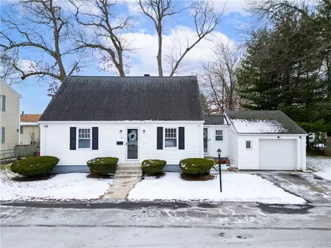 37 Columbus Ave, North Providence, RI 02911