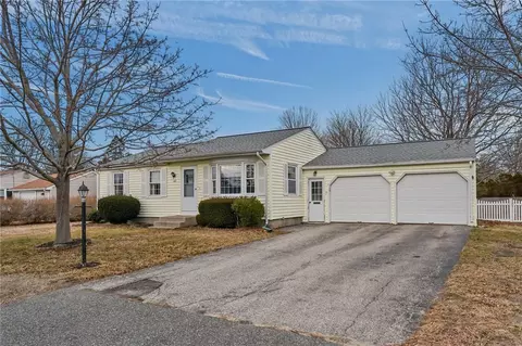 Exterior - 142 Stoneham Dr, Woonsocket, RI 02895 photo 2 of 4