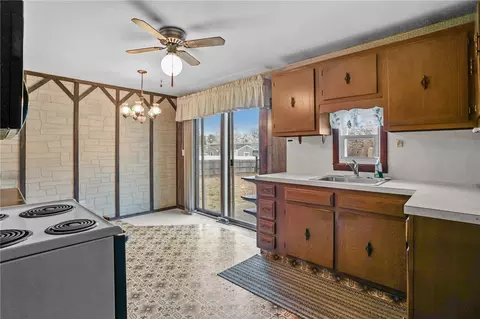 Kitchen - 142 Stoneham Dr, Woonsocket, RI 02895 photo 1 of 2