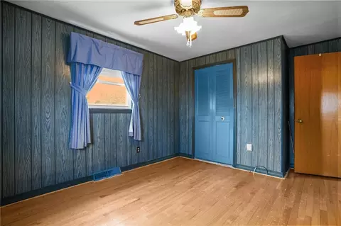 Bedroom - 142 Stoneham Dr, Woonsocket, RI 02895 photo 6 of 9