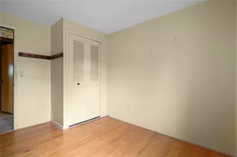 Bedroom - 142 Stoneham Dr, Woonsocket, RI 02895 photo 1 of 9