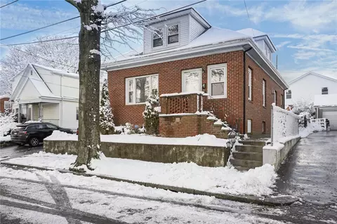 82 Lucille St, Providence, RI 02908