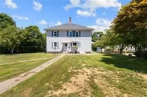 40 Pleasant St, Westerly, RI 02891 photo 3