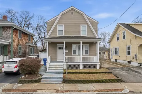 29 Malvern Ave, Cranston, RI 02905