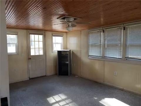 Living - 53 Lear Dr, Coventry, RI 02816 photo 3 of 4