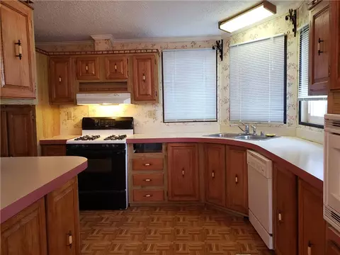 Kitchen - 53 Lear Dr, Coventry, RI 02816 photo 1 of 3