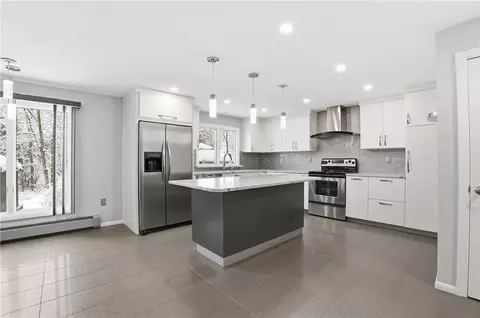6 Cross St, Seekonk, MA 02769