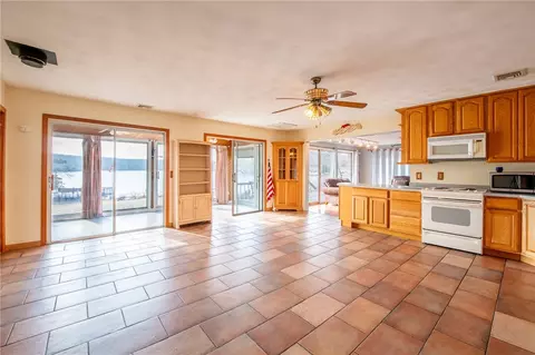 Kitchen - 22 Cady Ln, Glocester, RI 02814 photo 4 of 5
