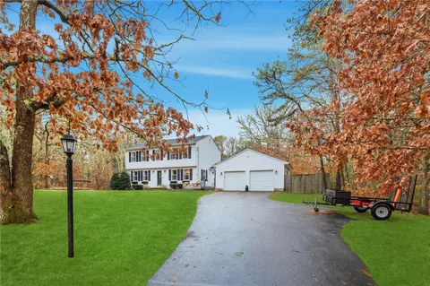 20 Auburn Dr, Charlestown, RI 02813