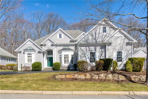 85 Fry Brook Dr, East Greenwich, RI 02818