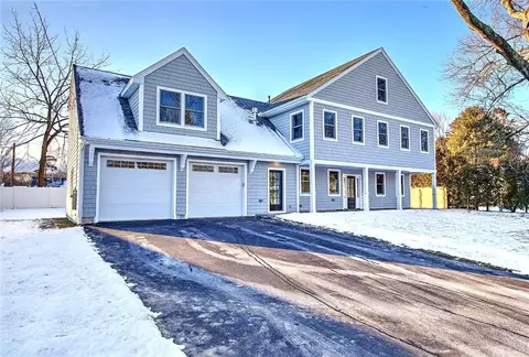 5 Hancock Rd, Barrington, RI 02806
