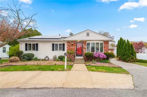 5 Madison St, North Providence, RI 02911