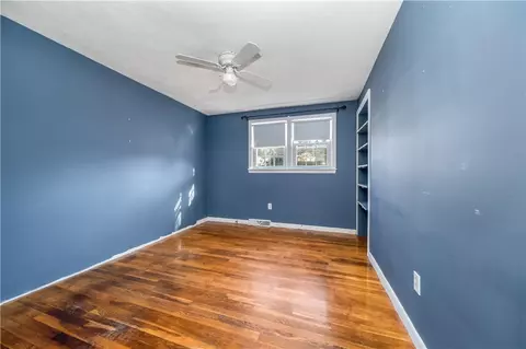 Bedroom - 10 Colonial Rd, Coventry, RI 02816 photo 1 of 2