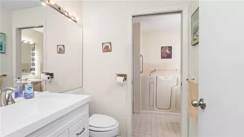 Bath - 892 Halifax Dr, Warwick, RI 02886 photo 1 of 3