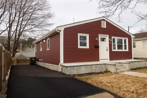 60 Ophelia St, Providence, RI 02909