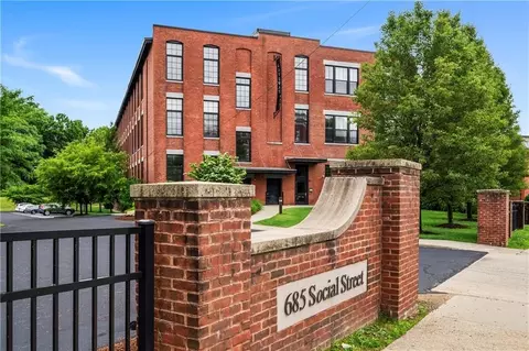 685 Social St #115, Woonsocket, RI 02895