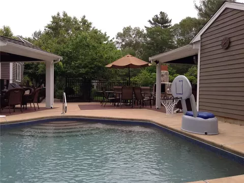 67 Martin St, Rehoboth, MA 02769