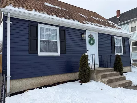 122 Elder St, Lincoln, RI 02865
