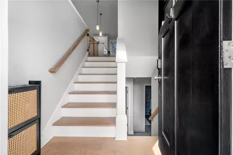 Entry Way - 43 Beaver Ave, Warwick, RI 02889 photo 2 of 2
