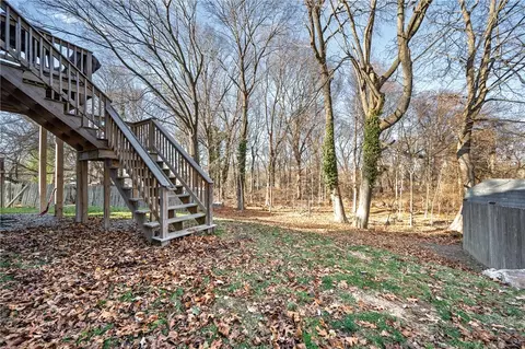Exterior - 43 Beaver Ave, Warwick, RI 02889 photo 3 of 4