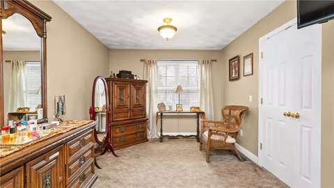Bedroom - 9 Kenneth Ave, Warwick, RI 02886 photo 2 of 6