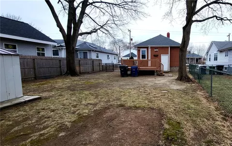 Exterior - 35 Transit St, Warwick, RI 02889 photo 5 of 8