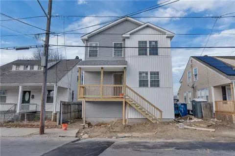 86 Lynch St, Providence, RI 02908