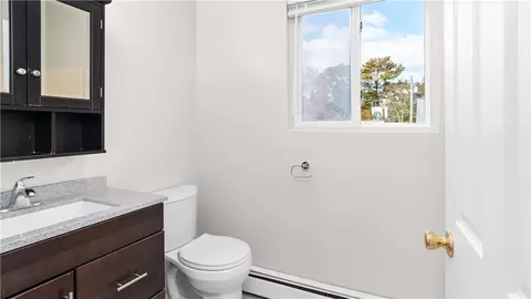 Bath - 15 Abbott Ave, Warwick, RI 02886 photo 2 of 2