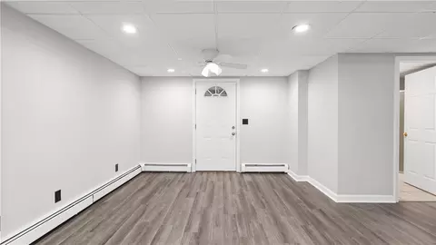 Living - 15 Abbott Ave, Warwick, RI 02886 photo 3 of 3